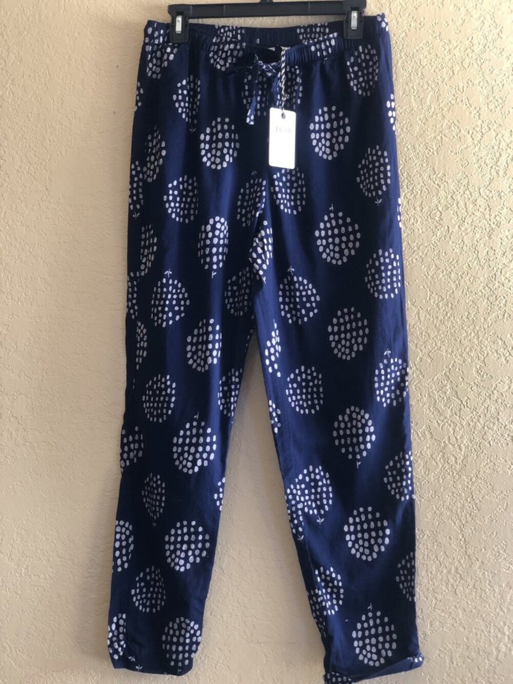 Rhythm Women’s Navy Blue Printed Apple Tree Summer Pants Size S M Lightweight